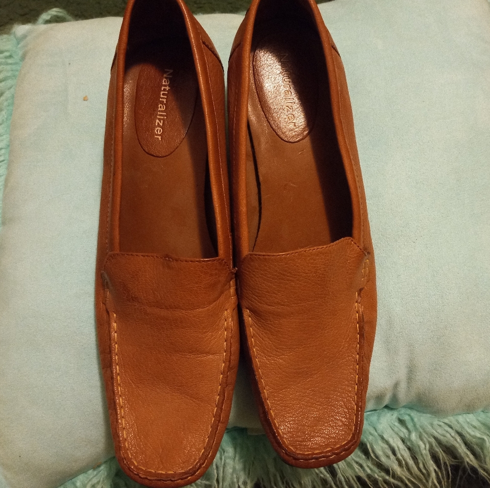 Naturalizer brown loafer type shoes